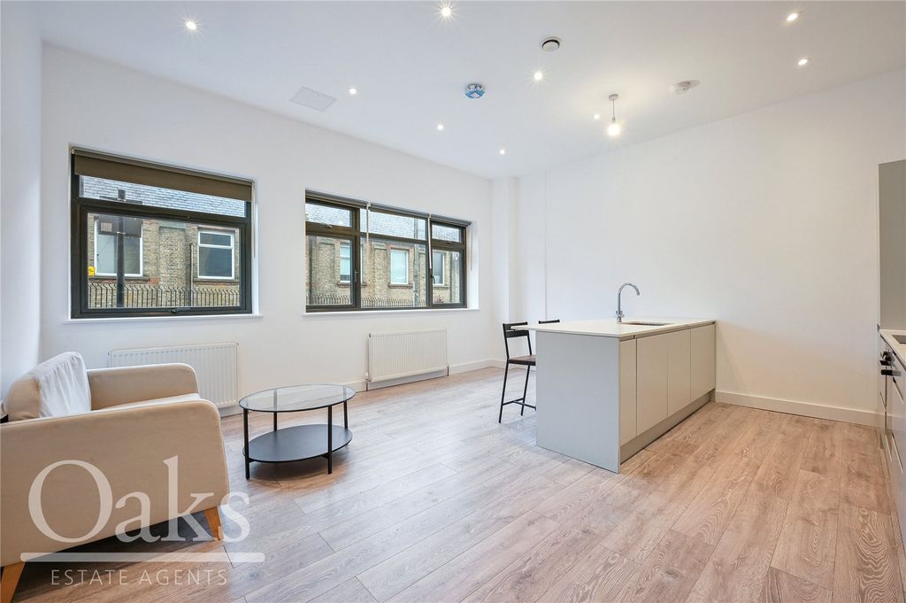 Property photo 2 of 8 Picture No. 03