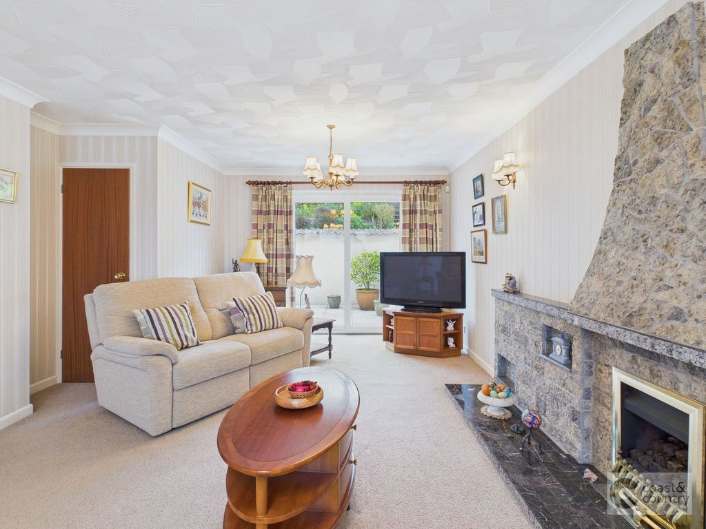 Property photo 2 of 29