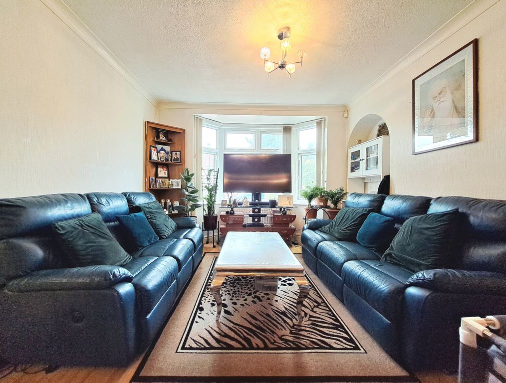 Property photo 2 of 22