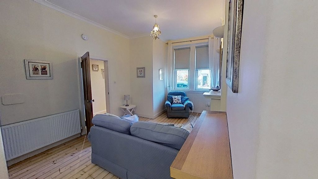 Property photo 2 of 10 Photo 2