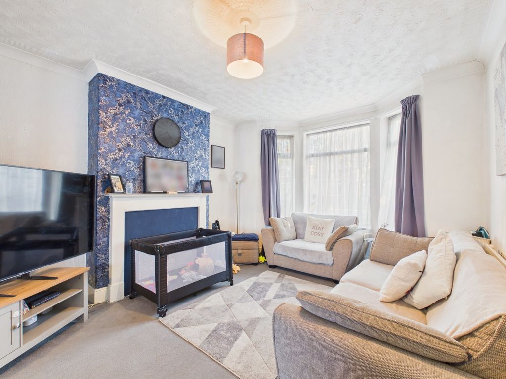 Property photo 3 of 21 5229285