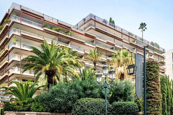 Property photo 1 of 1