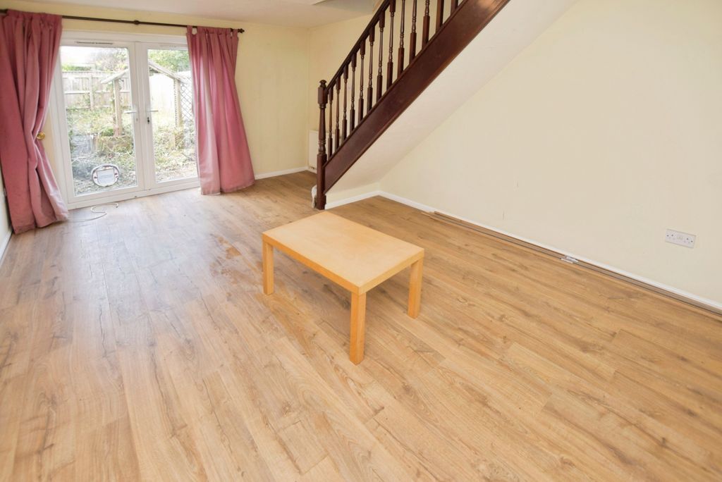 Property photo 3 of 7