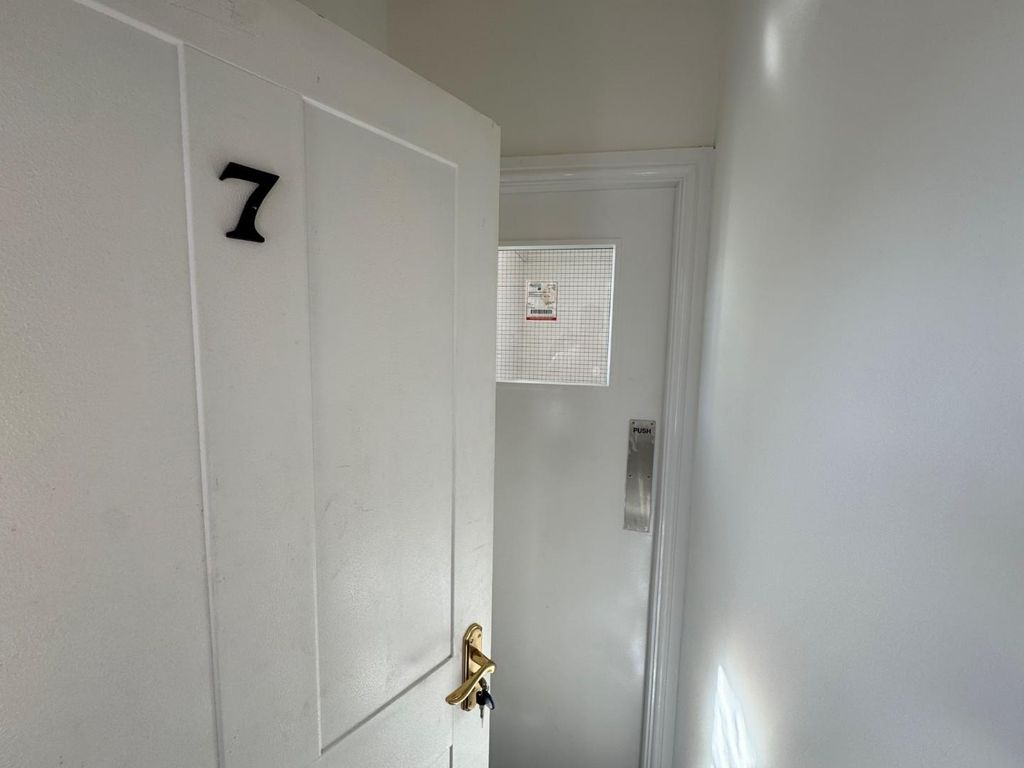 Property photo 2 of 9 2.Jpg