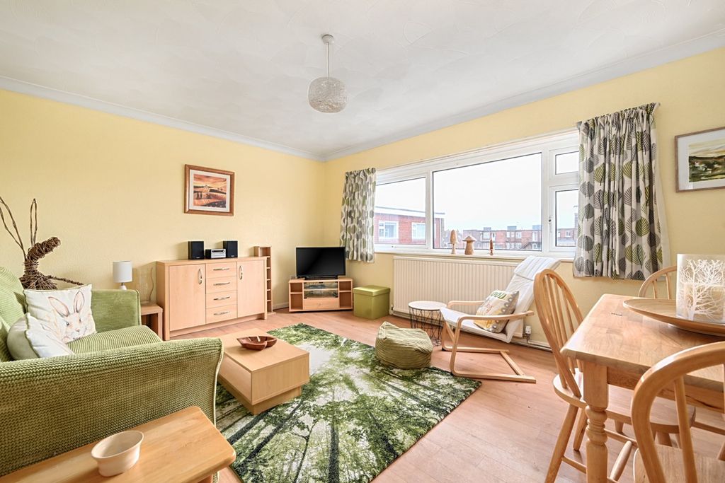 Property photo 2 of 16 Living Room