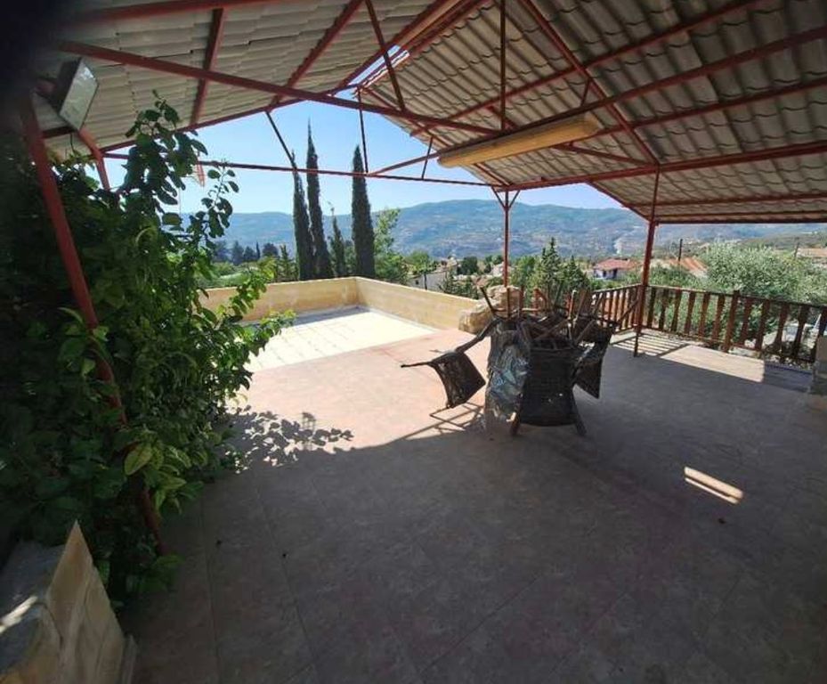 Property photo 3 of 10