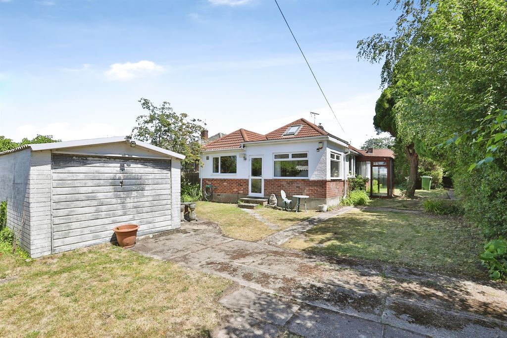 Property photo 2 of 22