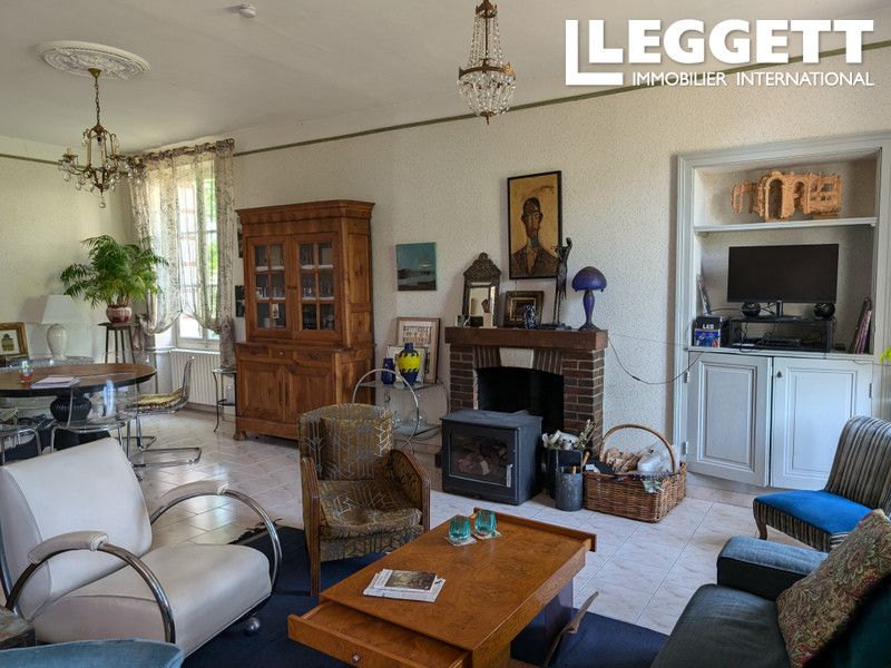Property photo 3 of 10