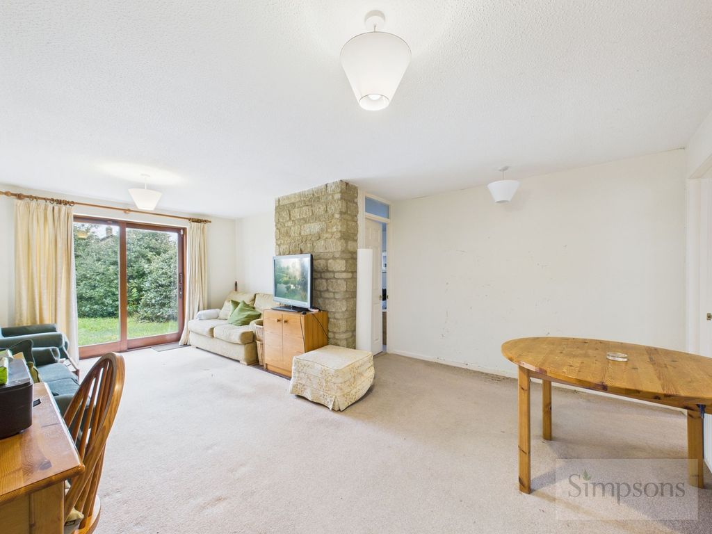 Property photo 3 of 10 Reception