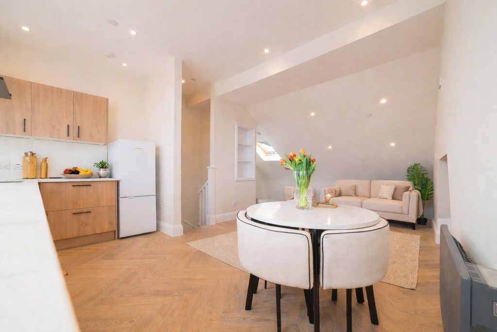 Property photo 3 of 7 Call 02920 454555 To Secure Your Viewing_2