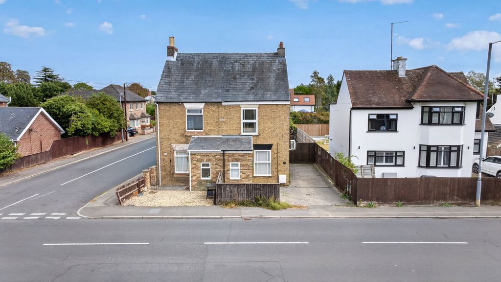 Property photo 2 of 28