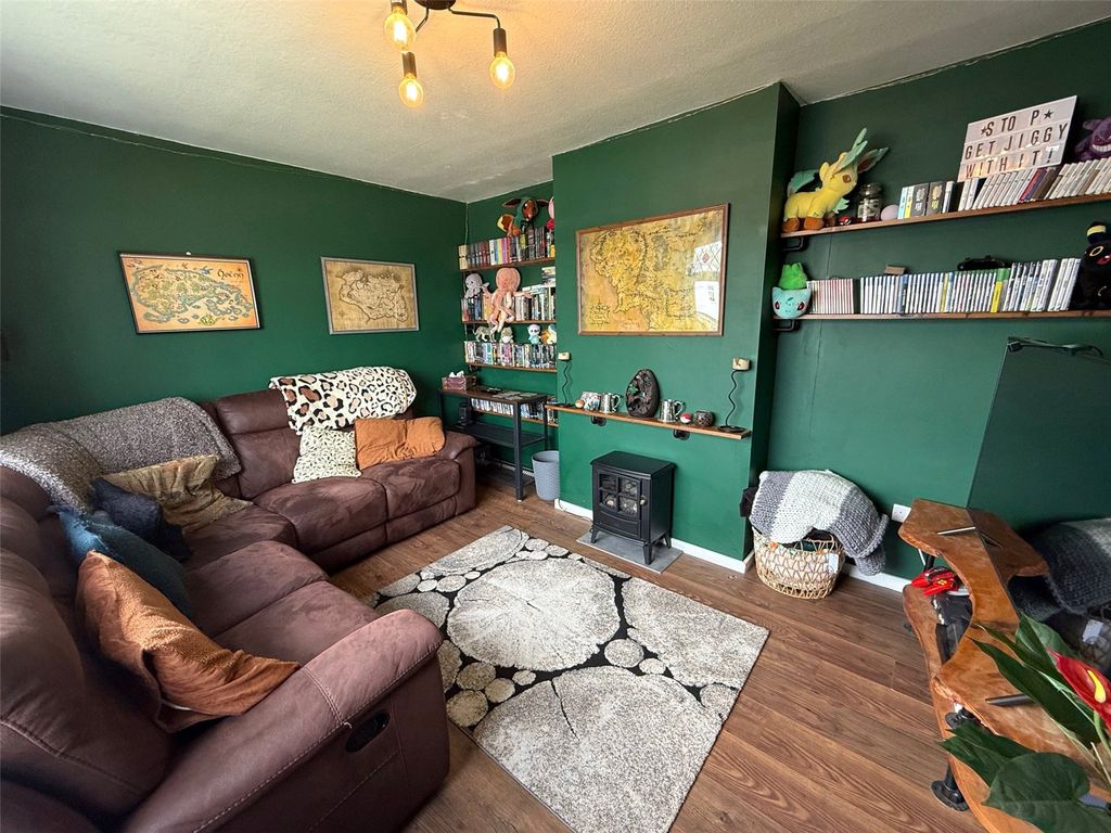 Property photo 2 of 17 Picture No. 08