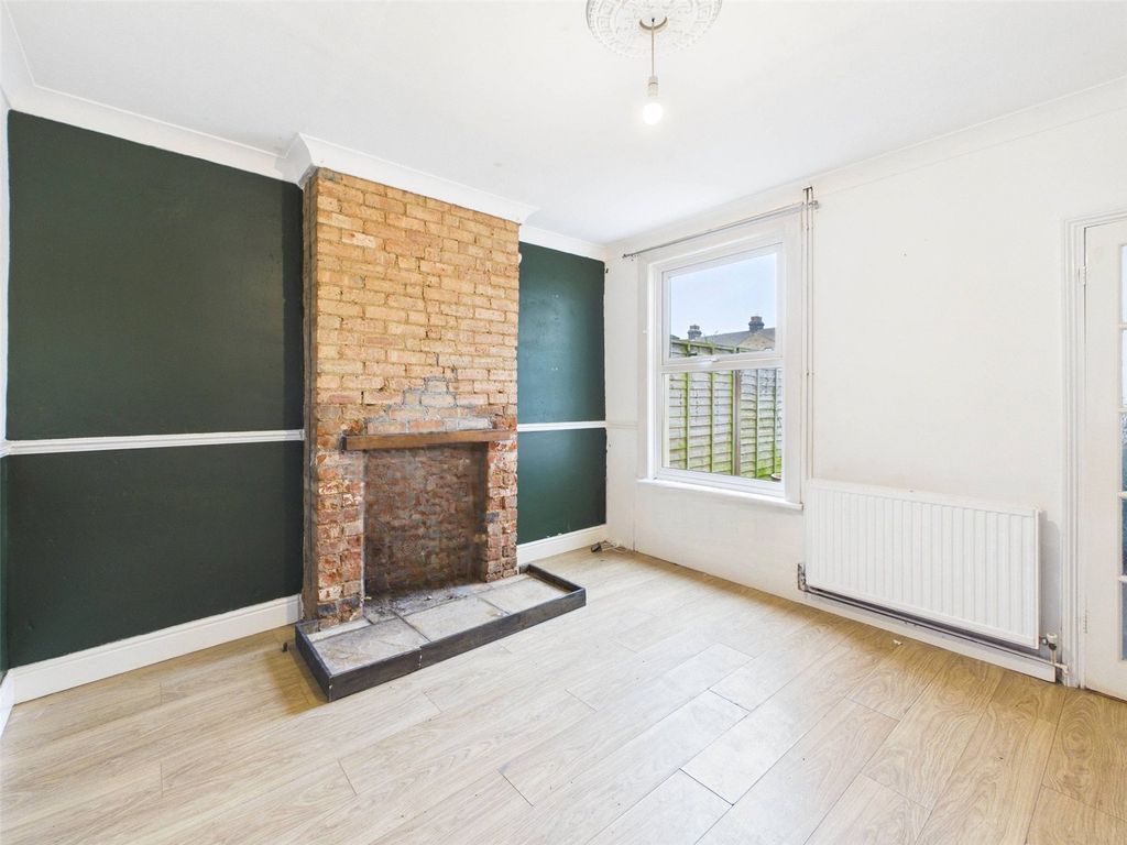 Property photo 3 of 15 Picture No. 20