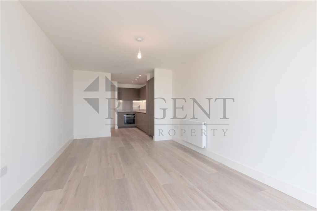 Property photo 3 of 10 Open Plan