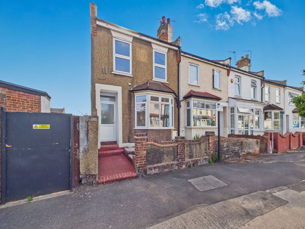 Property photo 1 of 11 Main Photo