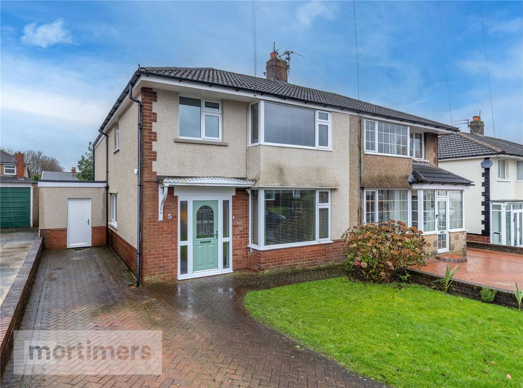 Property photo 1 of 25 Front External