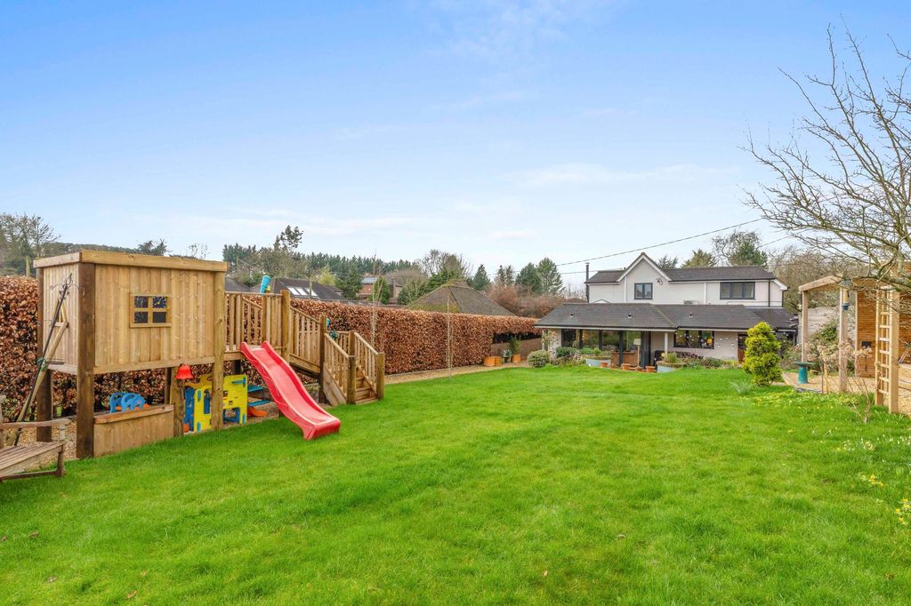 Property photo 3 of 21