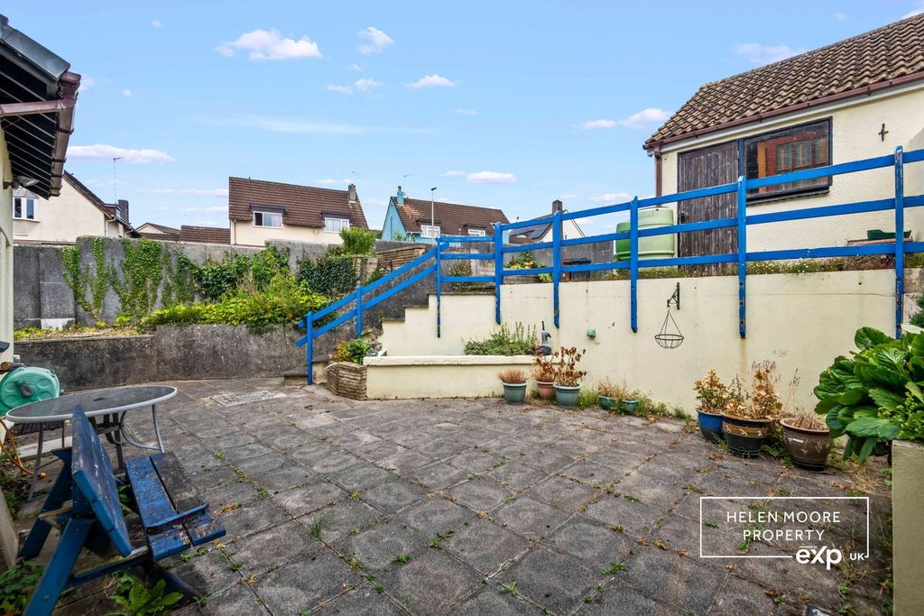 Property photo 2 of 14