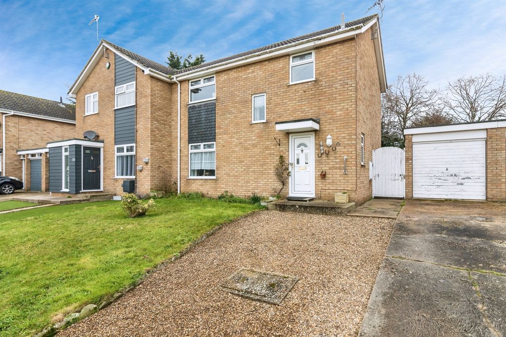 Property photo 1 of 17