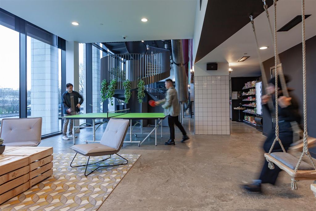 Property photo 3 of 25