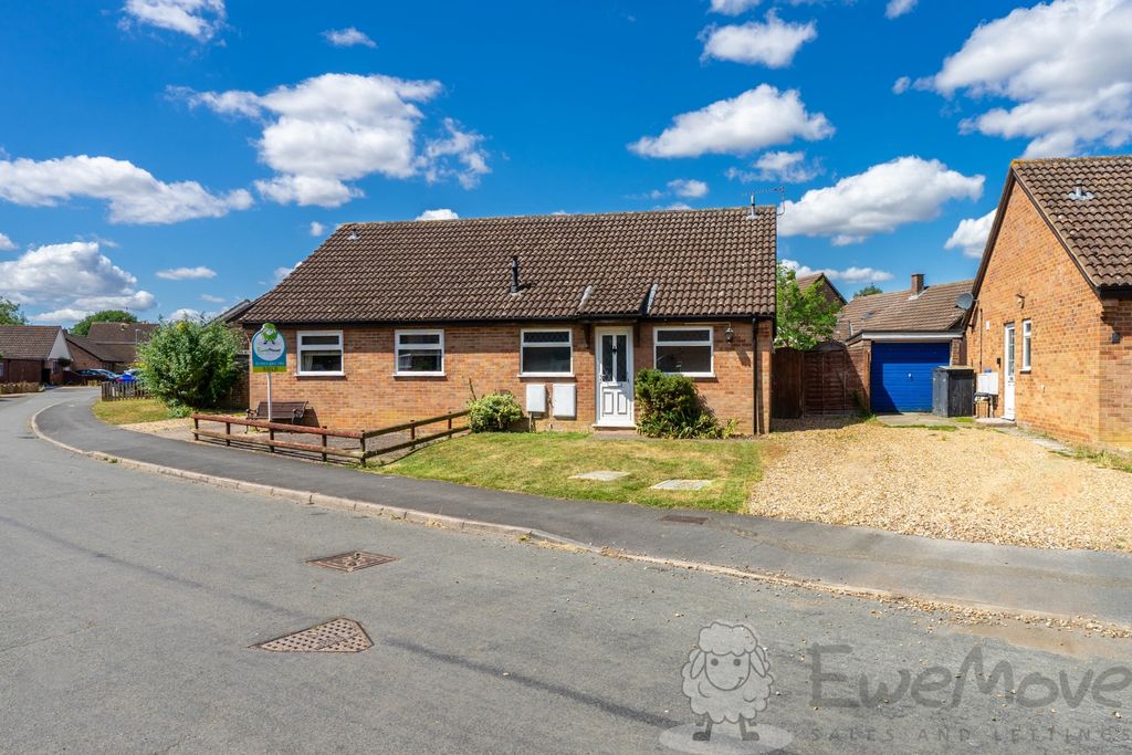Property photo 1 of 12 Verdent Frontage And Driveway