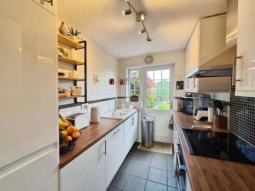 Property photo 2 of 19 760A51A6-Kitchen 202.Jpg