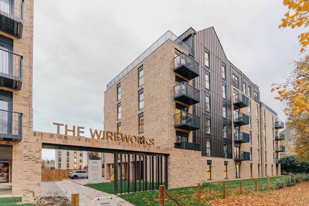 Property photo 1 of 11