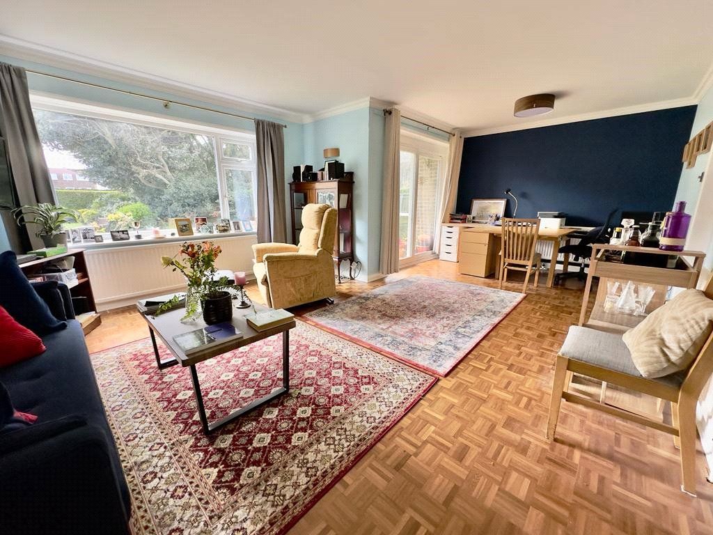 Property photo 2 of 18 Picture No. 14