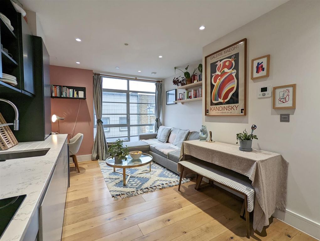 Property photo 2 of 16 7Fc95E0d-Fda4-485d-8B4E-6940Ef8E2144.Jpg