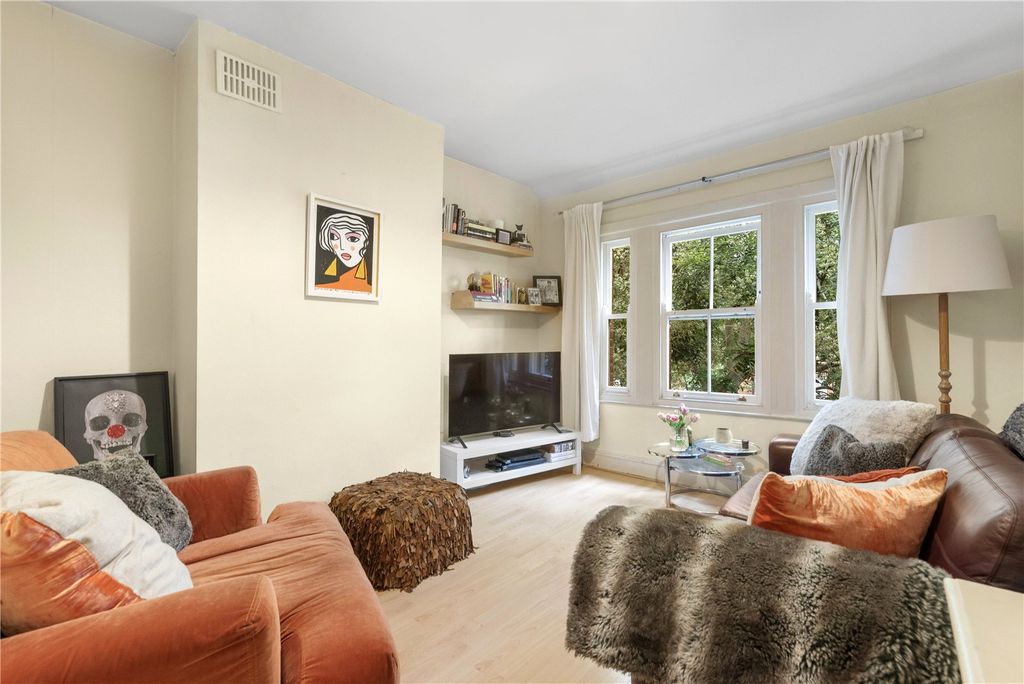 Property photo 2 of 13 Picture No. 03