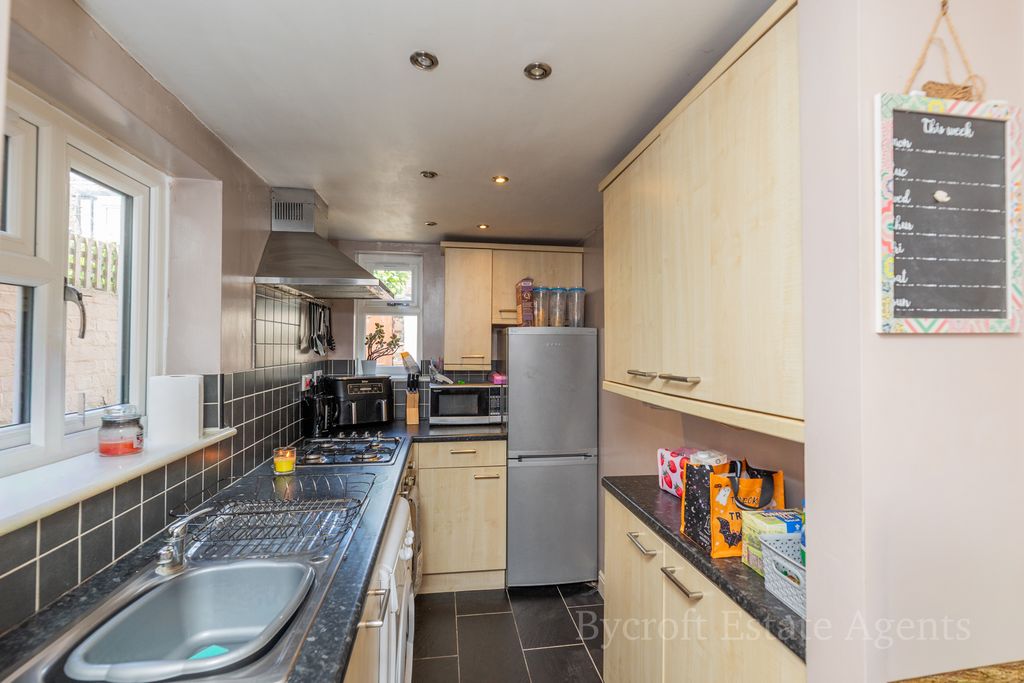 Property photo 2 of 11