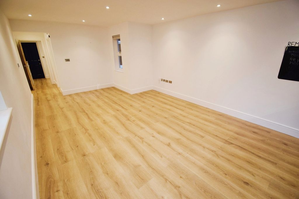 Property photo 3 of 20 Open Plan Living