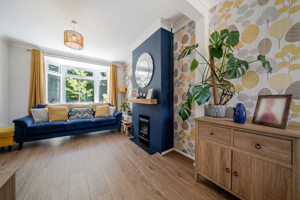 Property photo 2 of 22 1499147-1-6A69Deb...