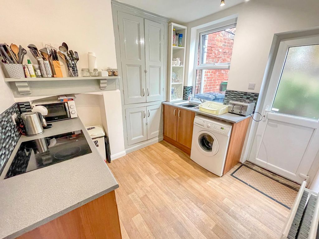 Property photo 3 of 20 Front