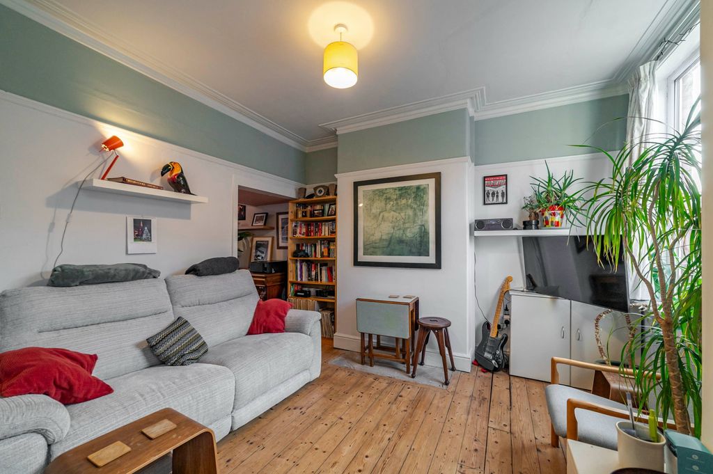 Property photo 3 of 15