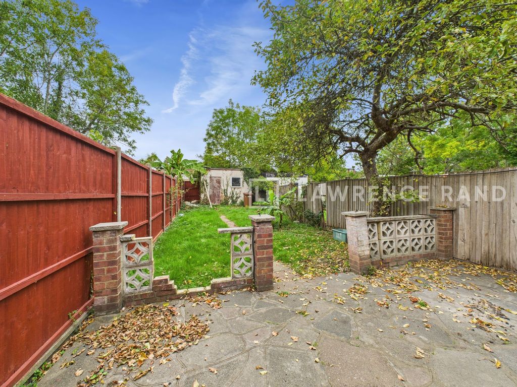 Property photo 3 of 15