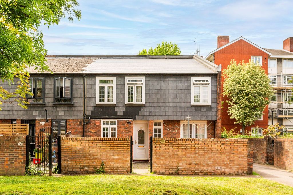 Property photo 1 of 11