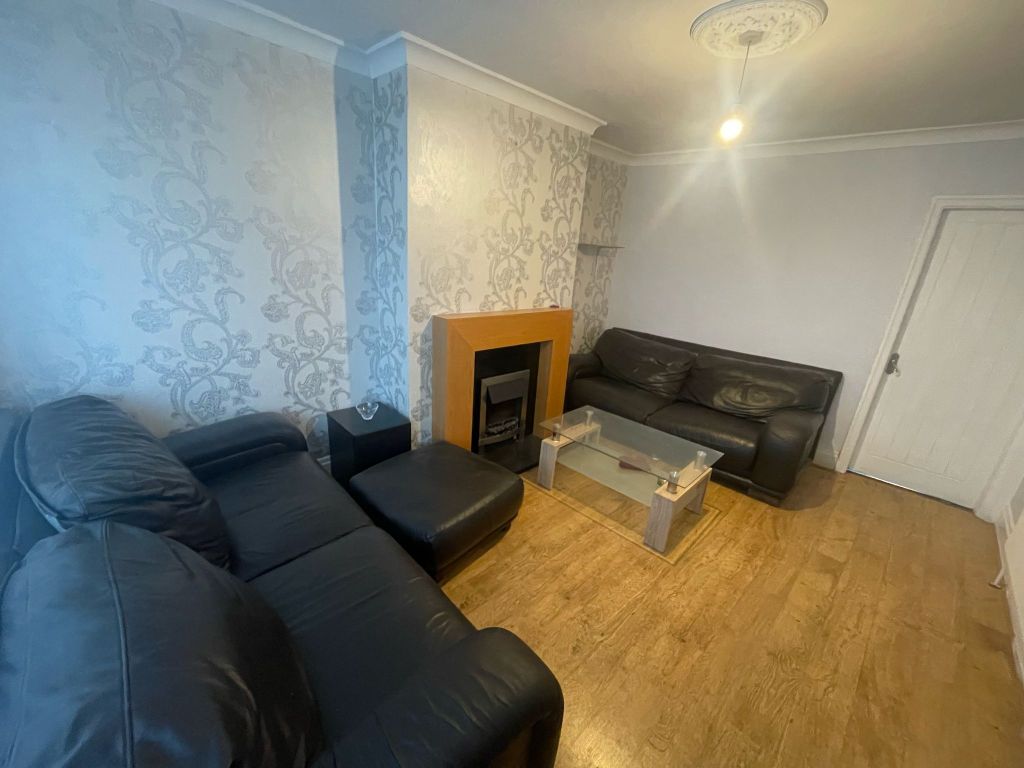 Property photo 1 of 5