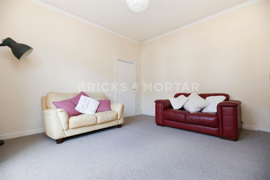 Property photo 2 of 9 Cdlbdv4Gedlaqnyevnstsho5Smc.Jpg