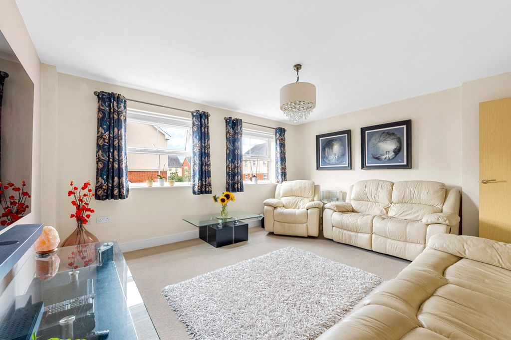 Property photo 3 of 19 Picture No. 09
