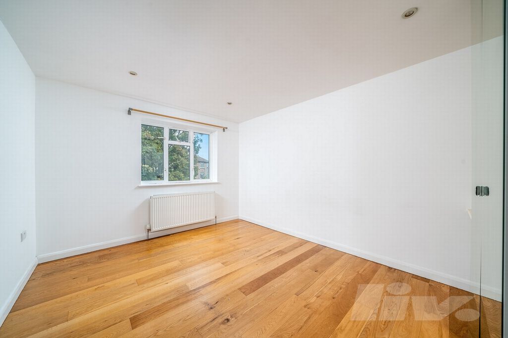 Property photo 3 of 13 Photo 3