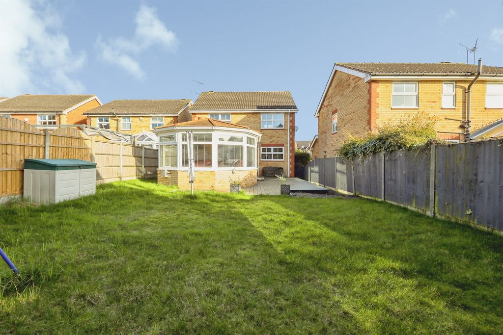 Property photo 2 of 19