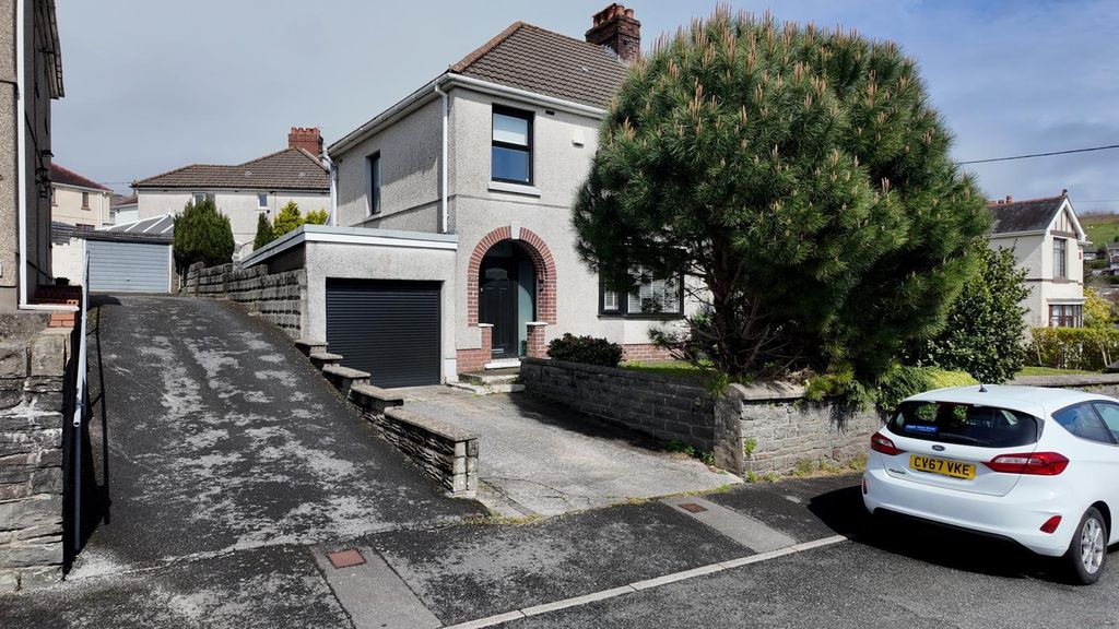 Property photo 1 of 20 Whatsapp Image 2026-04-15 At 16.46.15 (2).Jpeg