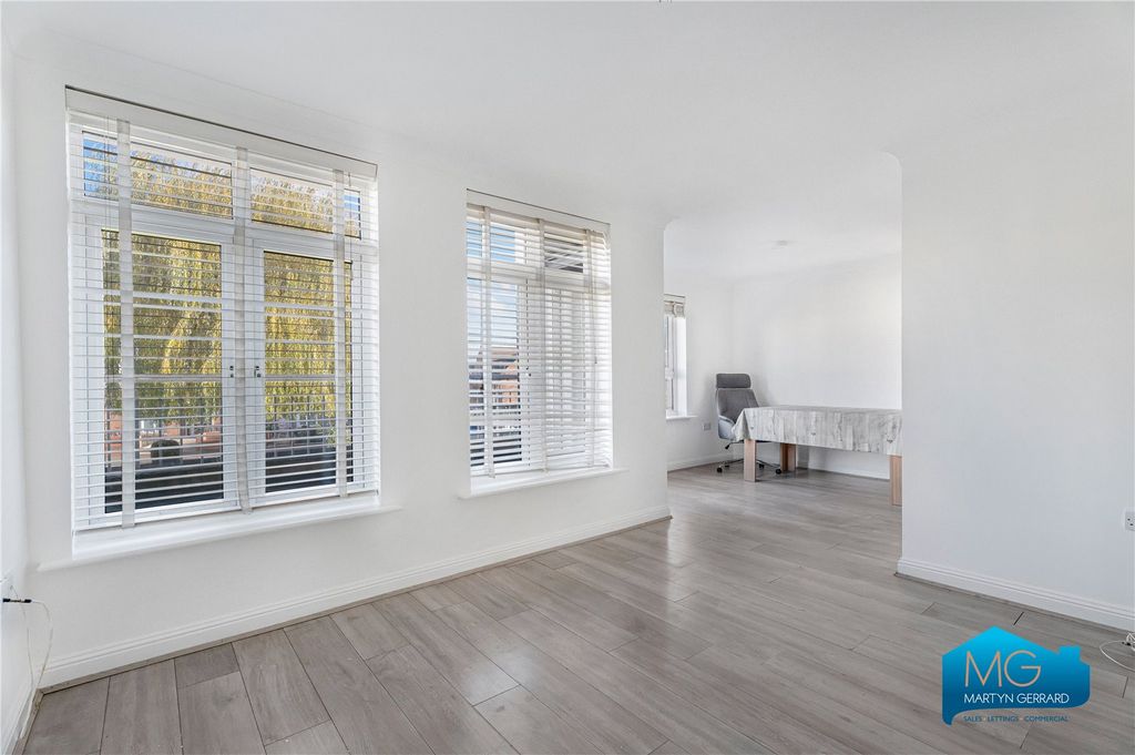 Property photo 3 of 11 Picture No. 08