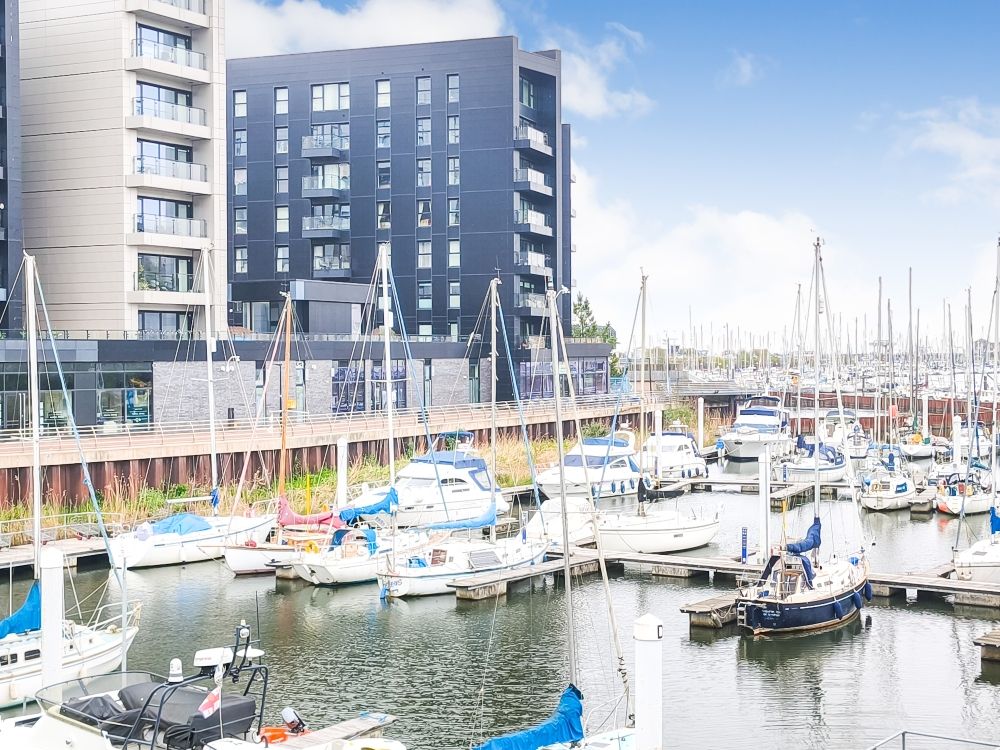 Property photo 2 of 14