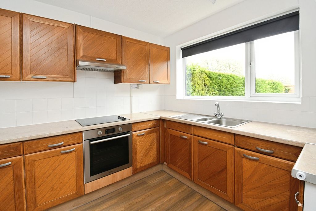 Property photo 3 of 17 Photo