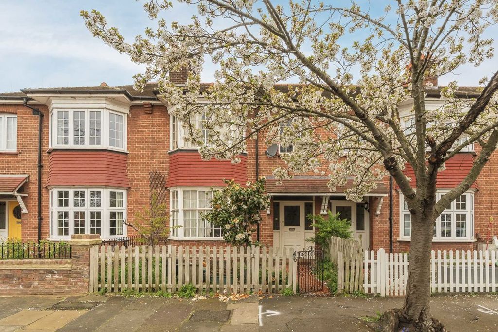 Property photo 1 of 2