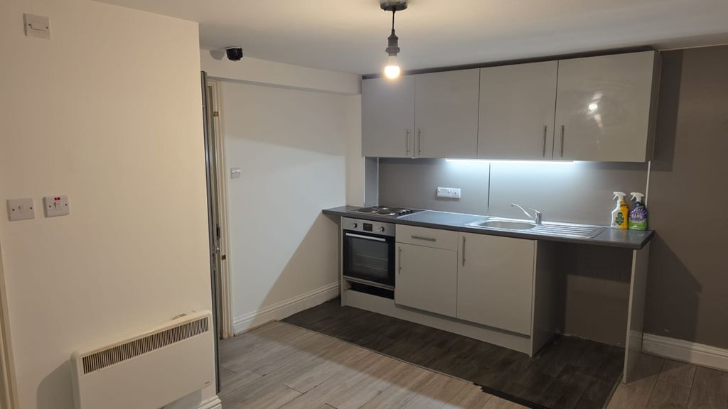 Property photo 2 of 10 Photo 5