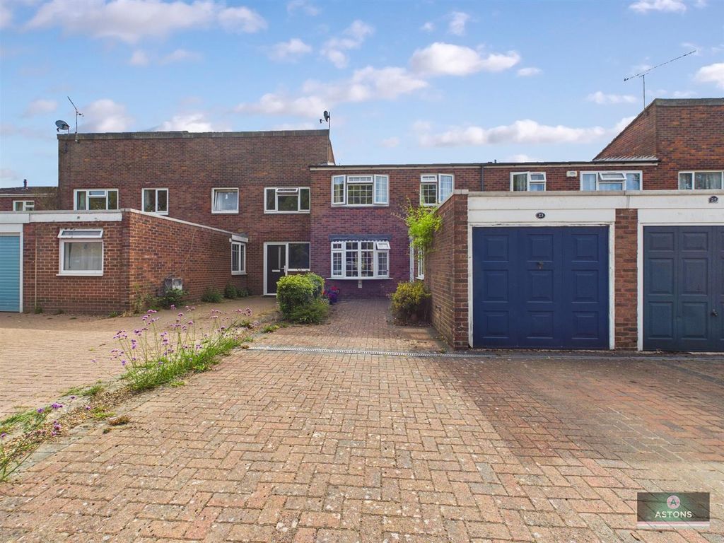 Property photo 1 of 14 Cam02067G0-Pr0384-Still016.Jpg