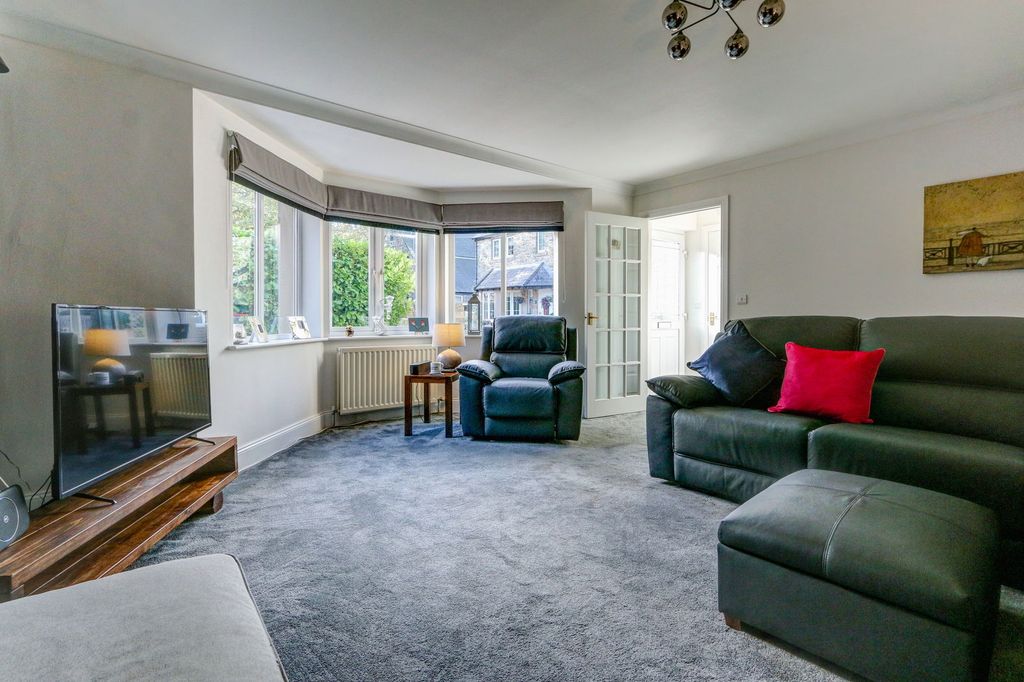 Property photo 3 of 22